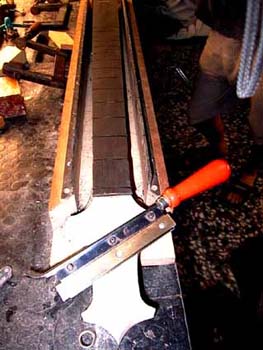 38_all_slots_are_sawed